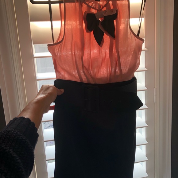 Bebe knee length dress - Picture 3 of 4